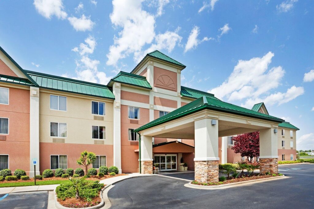 Holiday Inn Express & Suites Kings Mountain - Shelby Area by IHG